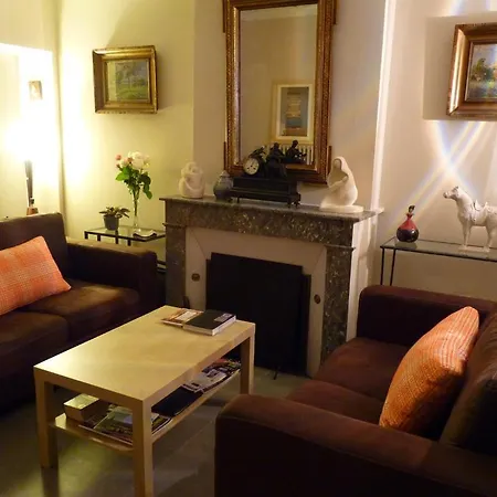 Saint Genes - Chambres Et Table D'hotes Bed & Breakfast