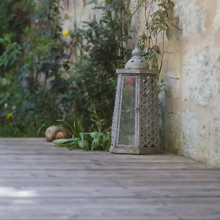 Bed & Breakfast Saint Genes - Chambres Et Table D'hotes *