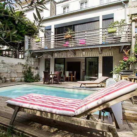 Bed & Breakfast Saint Genes - Chambres Et Table D'hotes