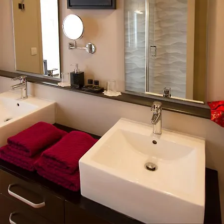 Saint Genes - Chambres Et Table D'hotes Bordeaux